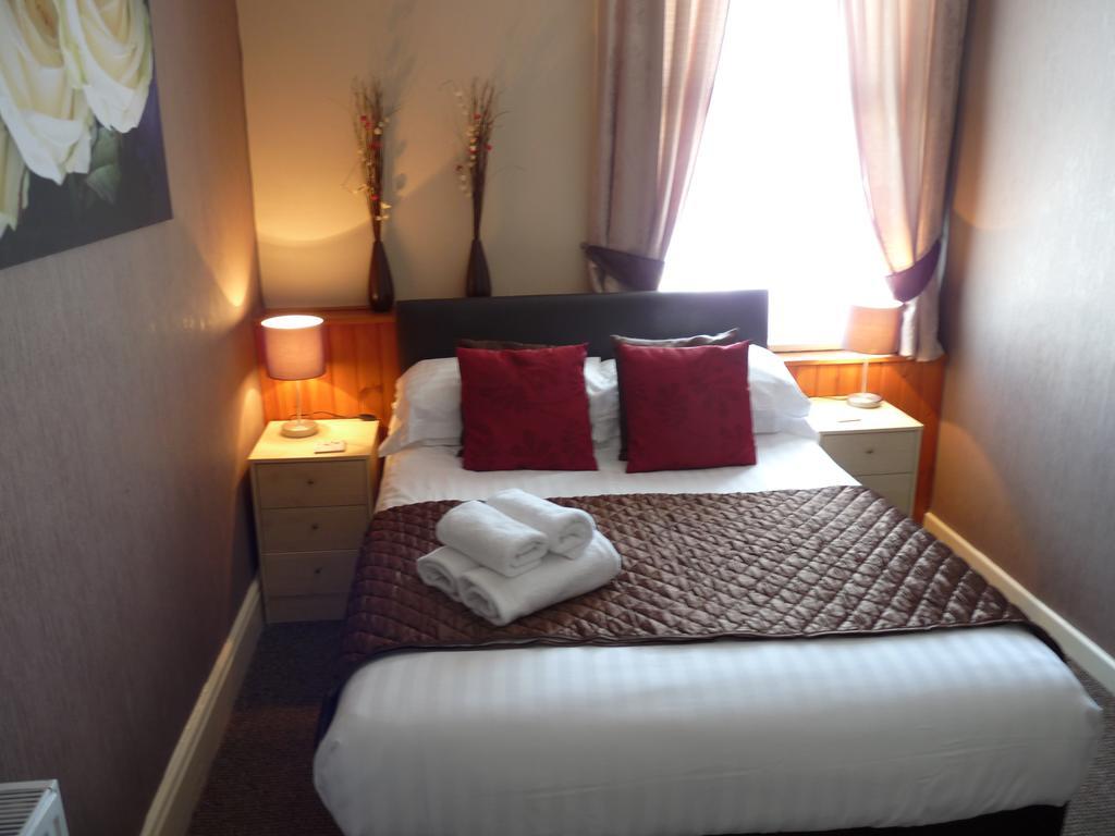 The Cumbrian Hotel แบล็คพูล ภายนอก รูปภาพ